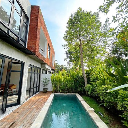 Umalas Living Managed By Cpm Bali Apartment Canggu  Exterior photo